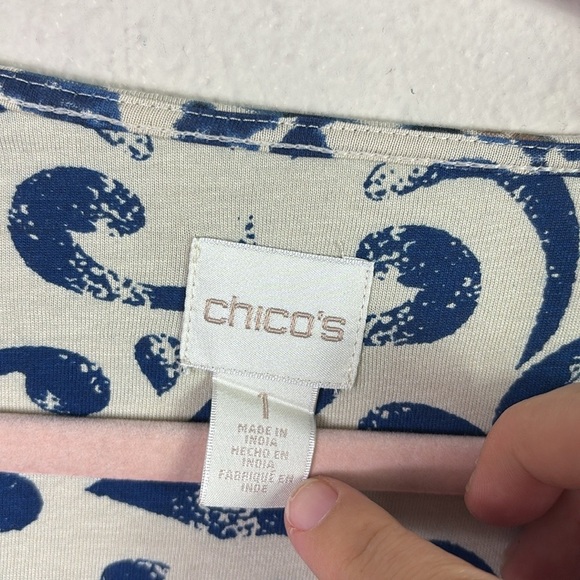 Chicos’s Beaded Embellished Paisley Top Blue Off White Pattern size 1 US8 / M - Picture 5 of 9